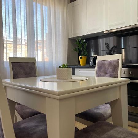 Tirana New Bazaar-Apartment 1 Ngoại thất bức ảnh